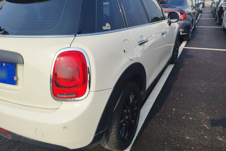 Used MINI 2019 1.5T ONE PLUS Five-Door Edition Right Rear Taillight