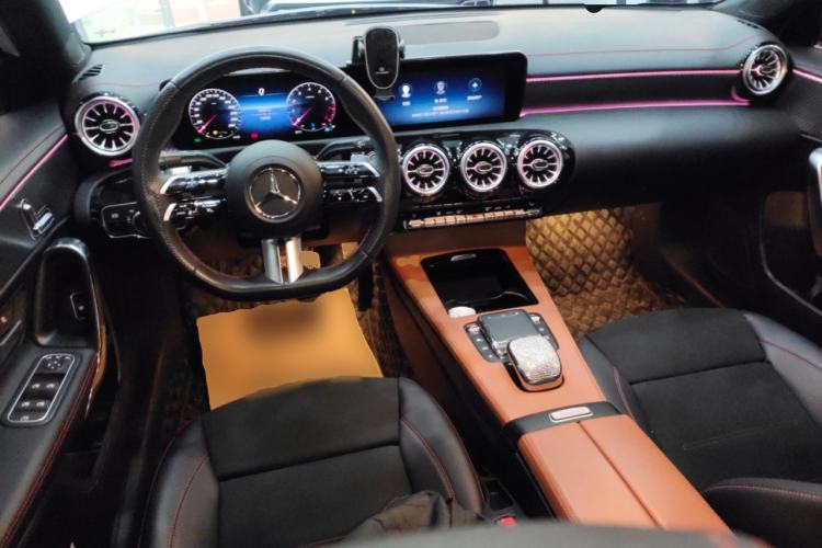 Used Mercedes-Benz A-Class 2023 A 200 L Fashion Model Center Console