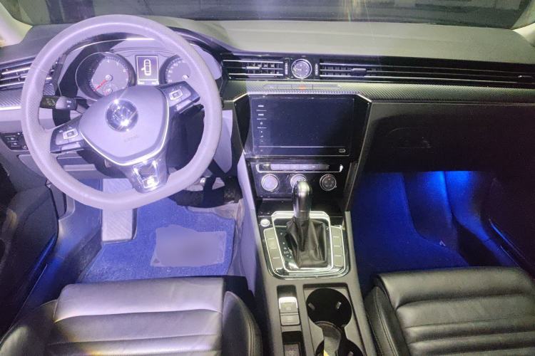 Used Volkswagen Magotan 2019 330TSI DSG Leading Edition China V Standard