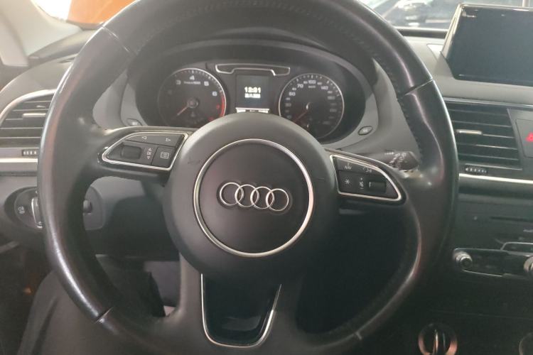 Used Audi Q3 2015 35 TFSI quattro Technology Edition
