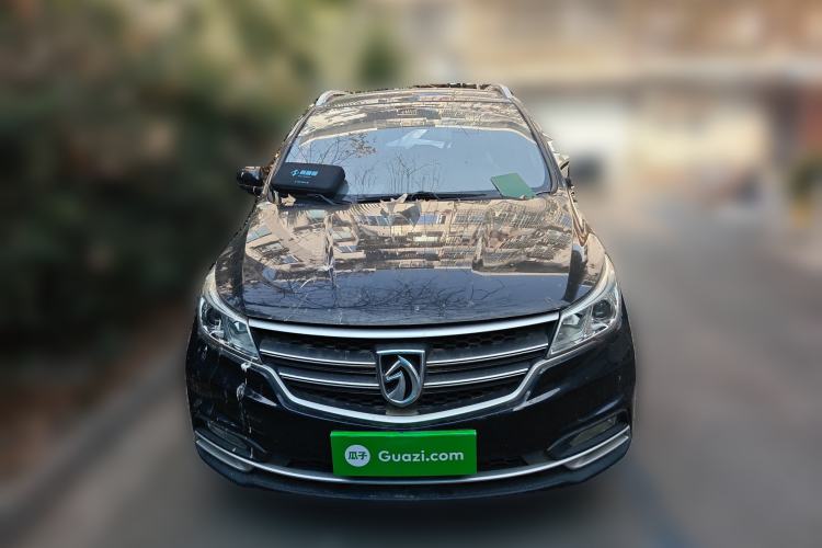 Used Baojun 730 2019 1.5L Manual Fashion Model 7-seater National V
