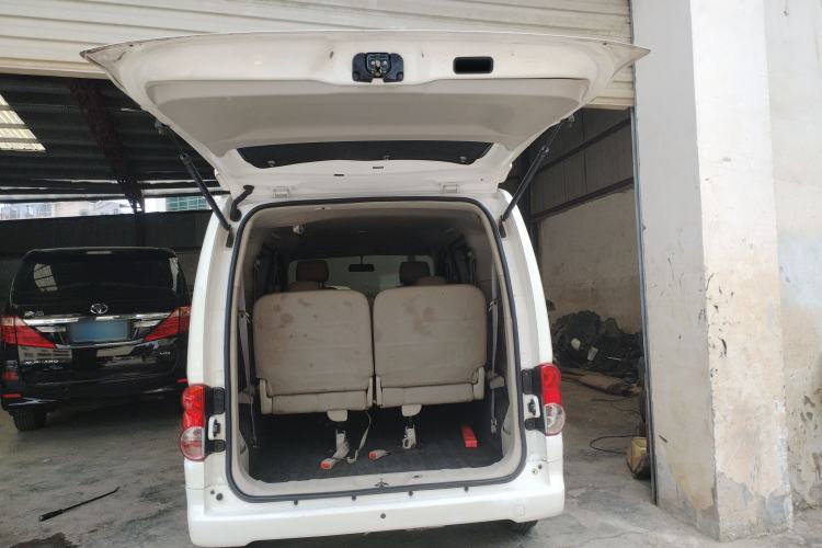 Used Nissan NV200 2014 1.6L CVT Luxury Model China IV Standard