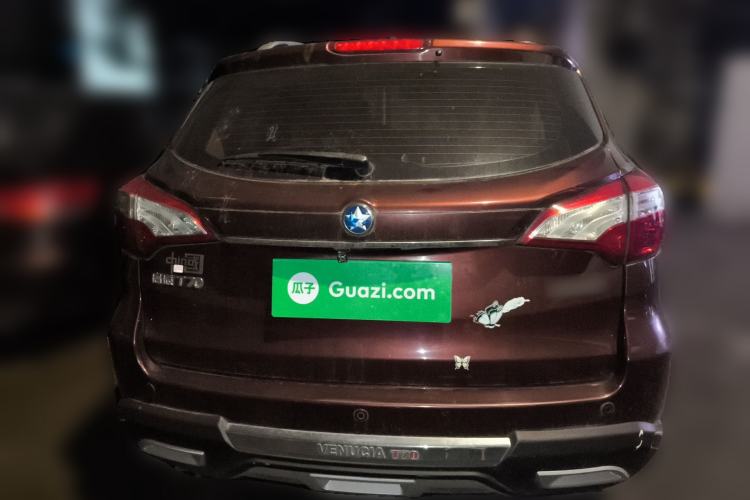 Used Venucia T70 2015 2.0L Manual RuiQu Version
