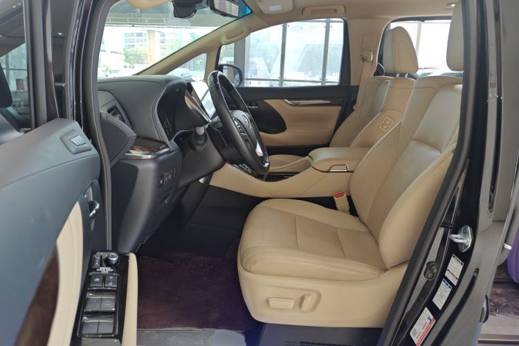 Used Toyota Alphard 2021 Dual-Engine 2.5L Luxury Edition