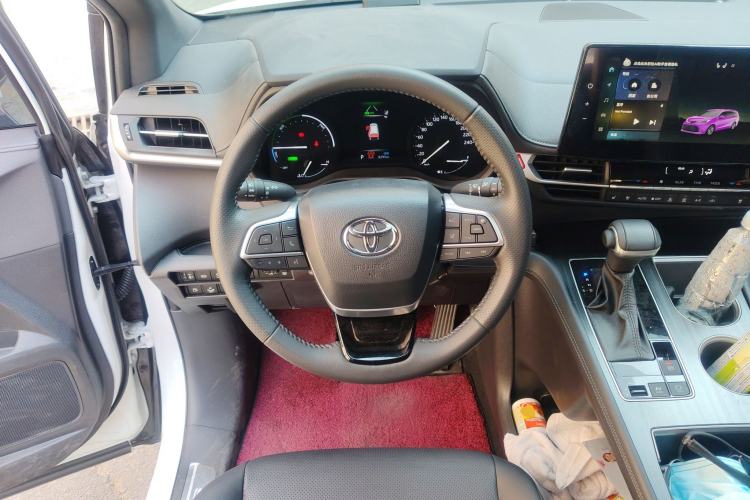 Used Toyota SIENNA 2024 2.5L Hybrid Four-Wheel Drive Prestige Edition