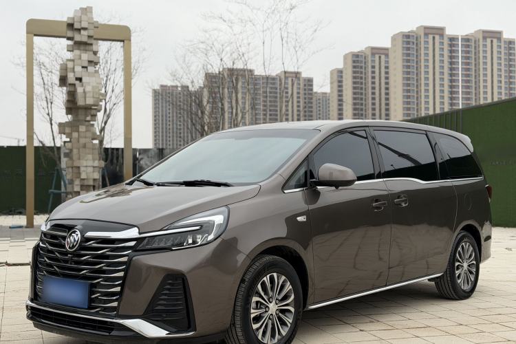 Used Buick GL8 2023 Facelifted Land Cruiser Executive Luxury Version