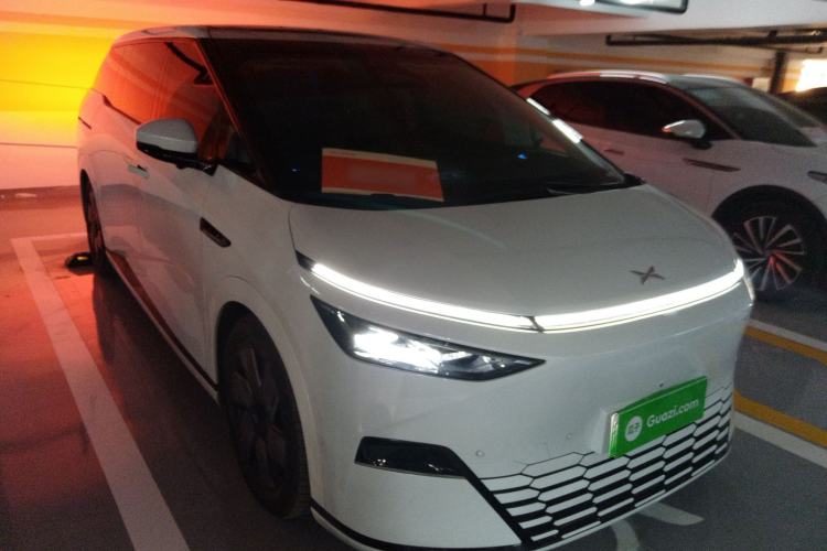 Used XPeng X9 2024 610 Long-Range Pro
