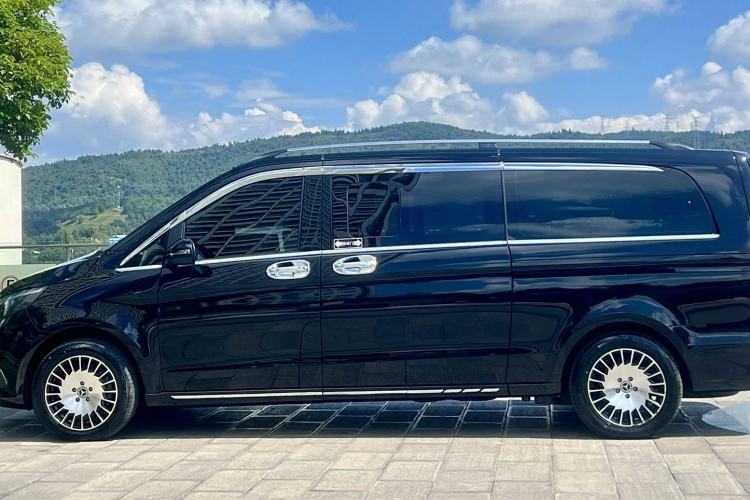 Used Mercedes-Benz V-Class 
