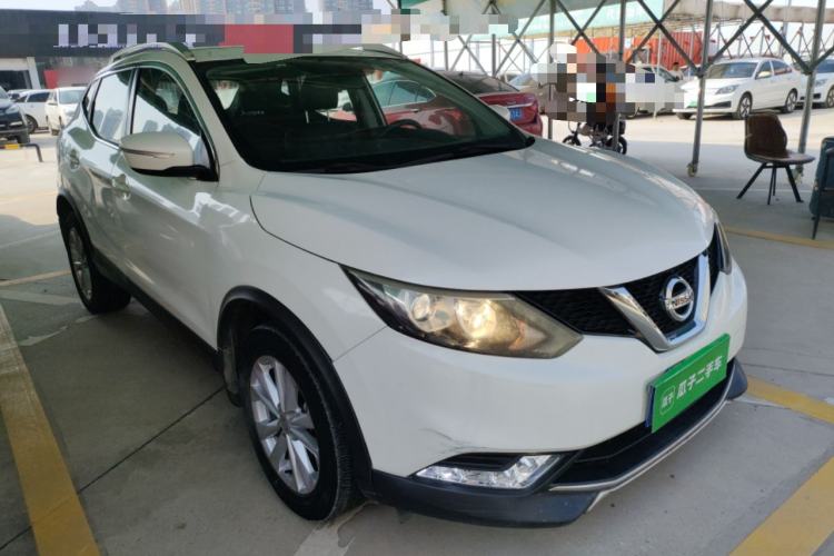 Used Nissan Qashqai 2017 2.0L CVT Elite Edition China V Standard Front Right 45 Deg