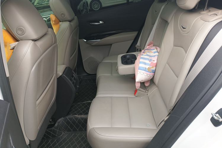 Used Cadillac XT4 2018 28T Two-Wheel-Drive Luxury Model