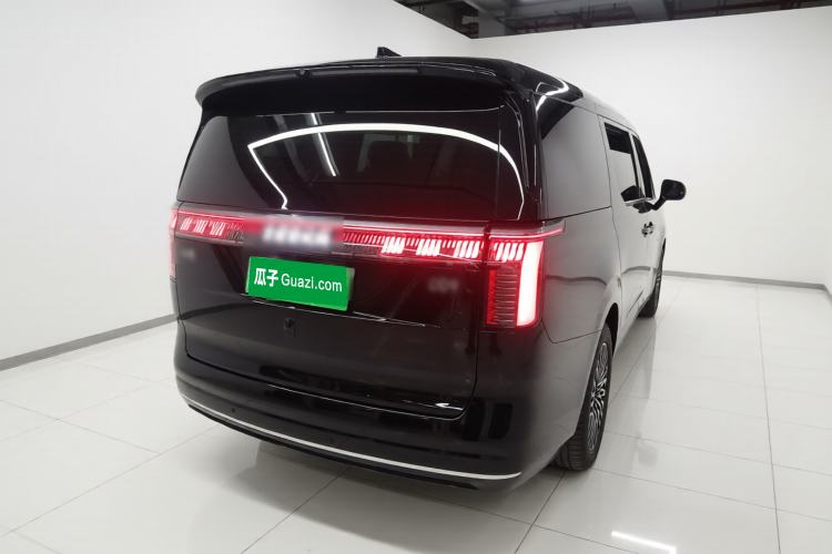 Used Zeekr 009 2024 7-Seater Aisle Version 108 kWh