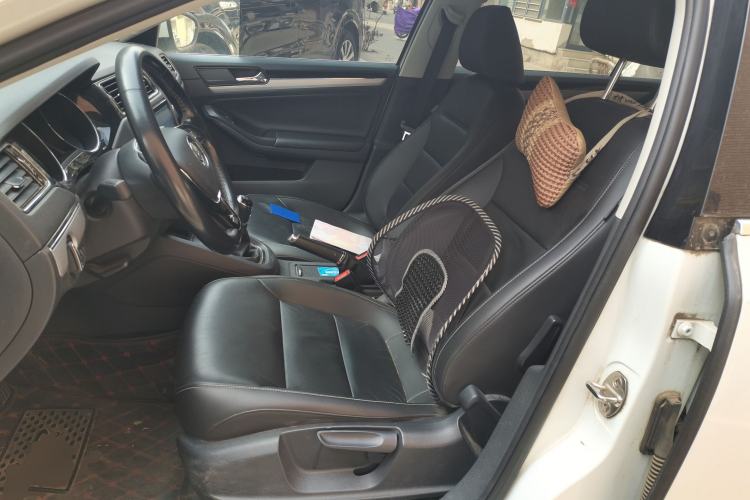 Used Volkswagen Sagitar 2018 1.6L Manual Comfort Model Left Front Seat