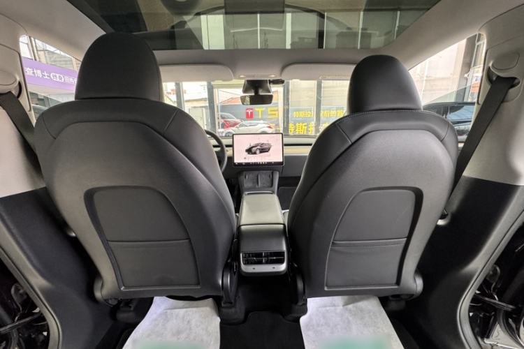 Used Tesla Model Y 2023 Long-Range All-Wheel-Drive Version