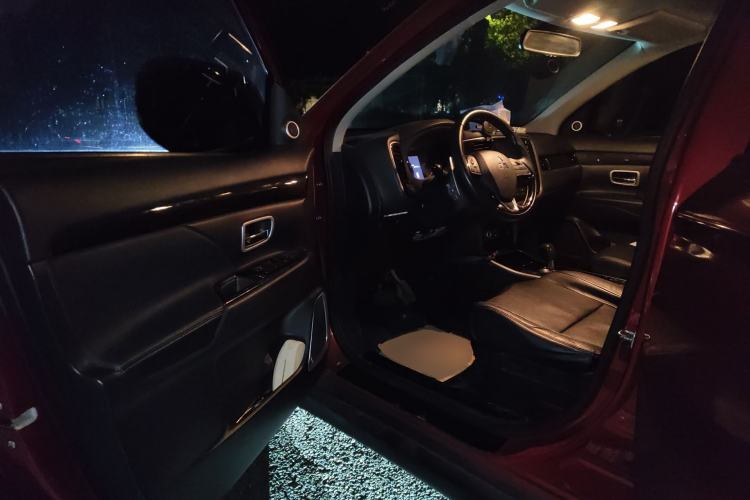 Used Mitsubishi Outlander 2018 2.4L 4x4 Elite Edition 5 Seats