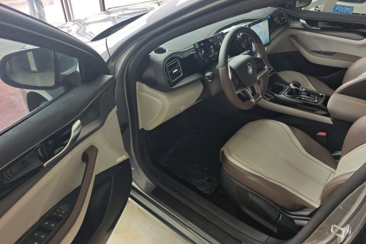 Used BYD Qin PLUS 2024 Honor Edition EV 420KM Leading Model