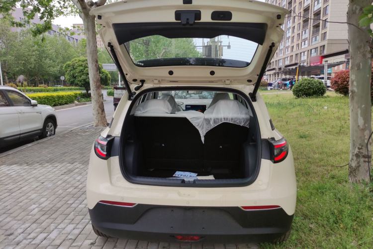 Used Geely Galaxy Geome 2026 Model 410km Freedom Edition Trunk