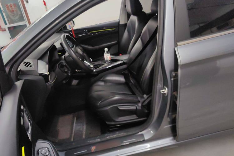 Used Roewe i5 2021 1.5L CVT Diamond Edition