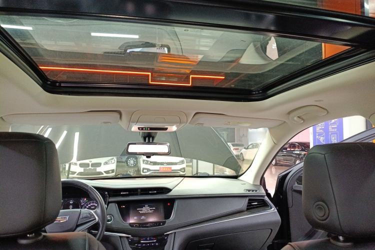 Used Cadillac XT5 2018 25T Luxury Model
