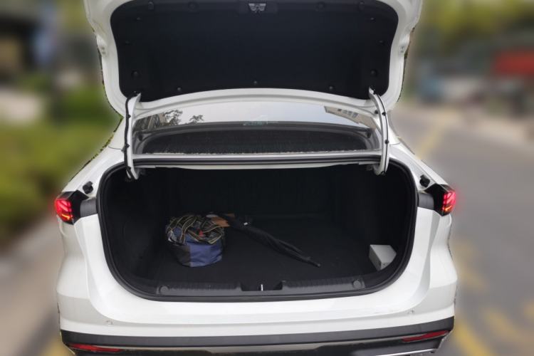 Used Geely Galaxy L6 2025 EM-i 60km Launch Edition