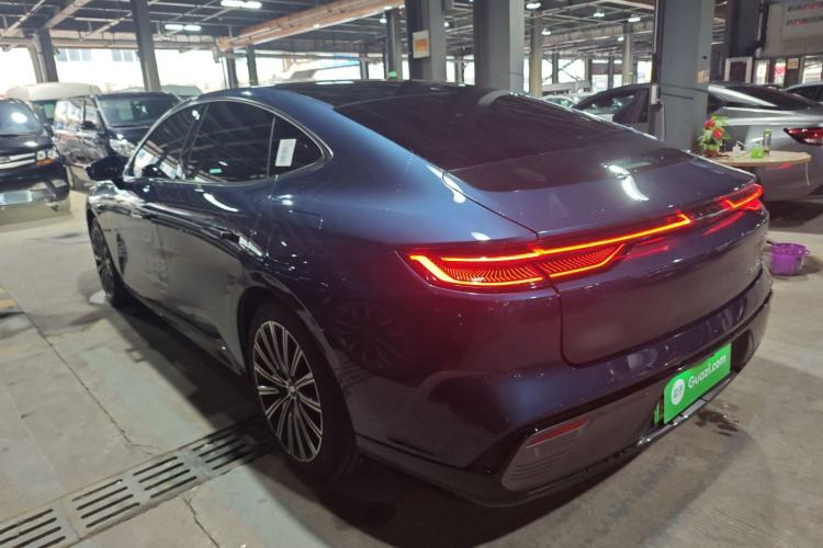 Used Geely Galaxy 8 2025 130km EM-P Starship Edition