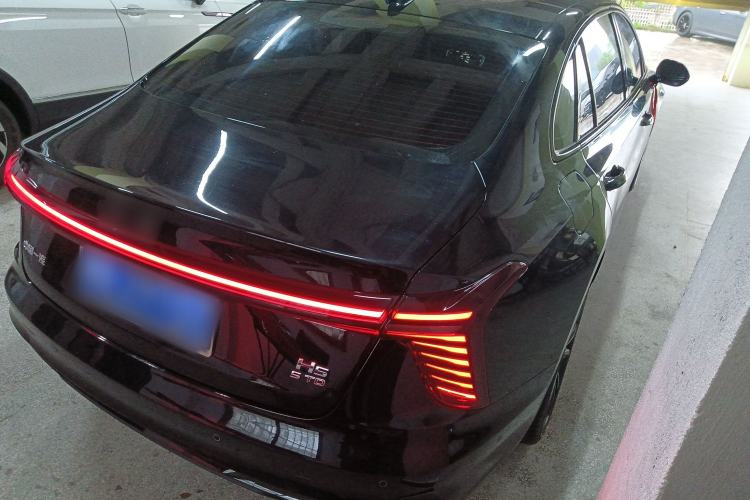 Used Hongqi H5 2025 1.5T DCT Xuan Ying Edition Rear Right 45 Deg