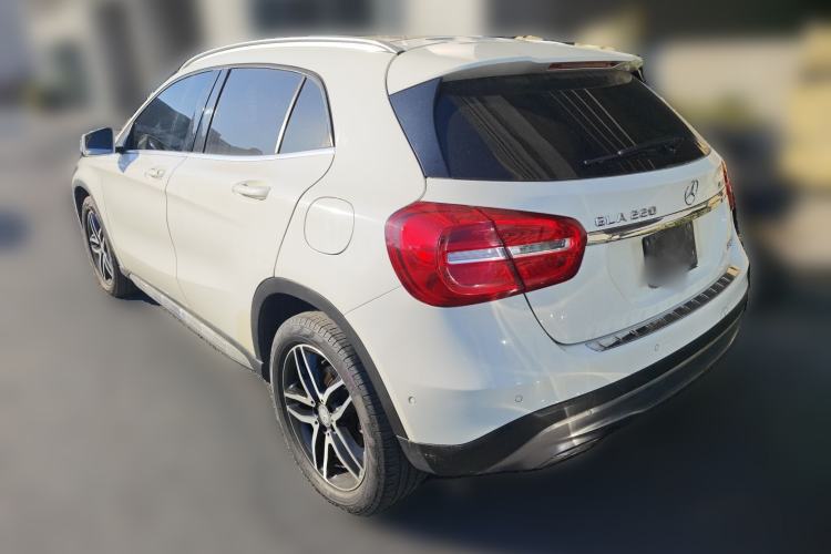 Used Mercedes-Benz GLA 2015 GLA 220 4MATIC Fashion Model
