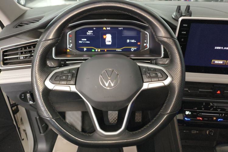 Used Volkswagen Tiguan L 2024 300TSI Automatic Two-Wheel Drive Smart Edition
