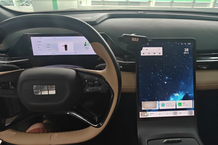 Used Geely Galaxy L6 2023 60km PLUS Center Console