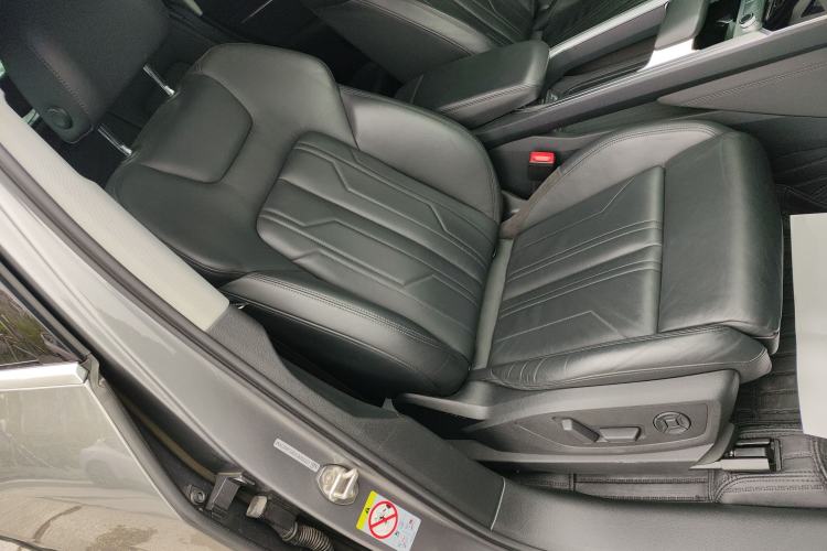 Used Audi e-tron 2019 55 quattro Technology Edition