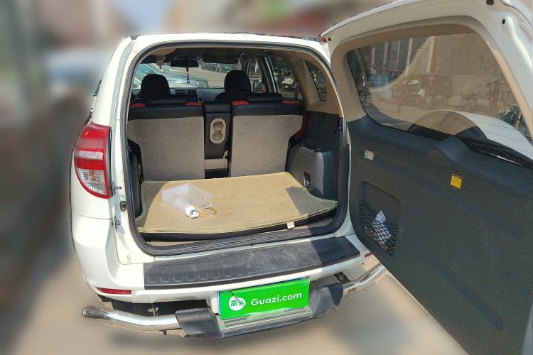 Used Toyota RAV4 2012 Luxurious Edition 2.0L Automatic All-Wheel Drive