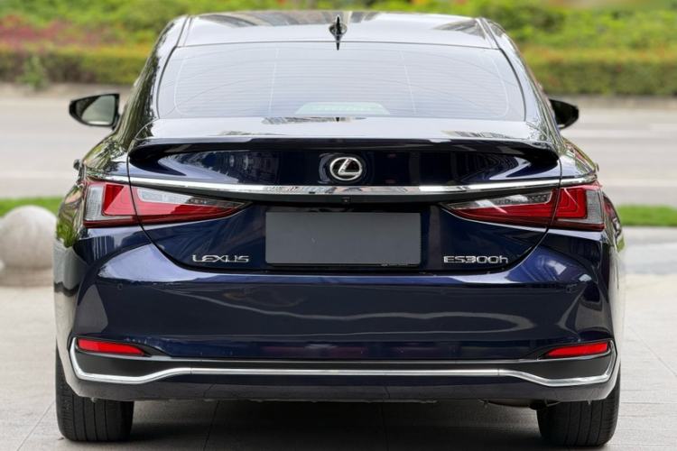Used Lexus ES 2023 200 Excellence Edition
