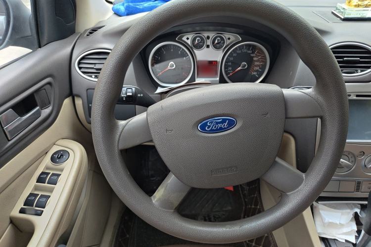 Used Ford Focus 2011 Hatchback 1.8L Automatic Fashion Edition
