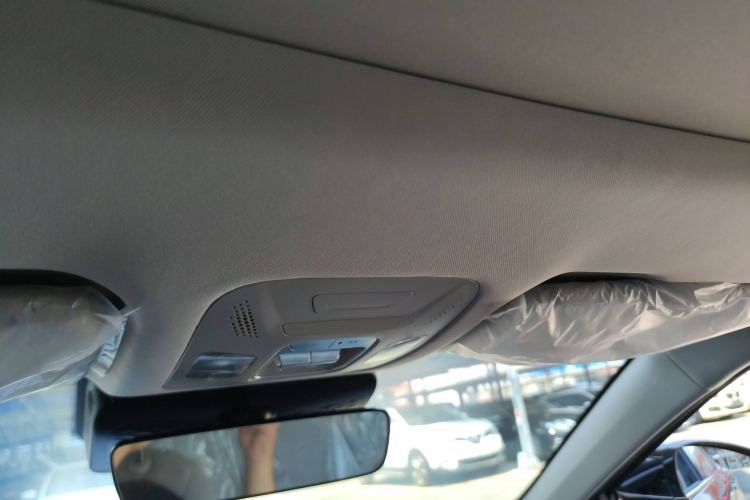 Used Chery Fengyun A8L 2025 1.5 TGDI 145 km Luxury Version Headliner