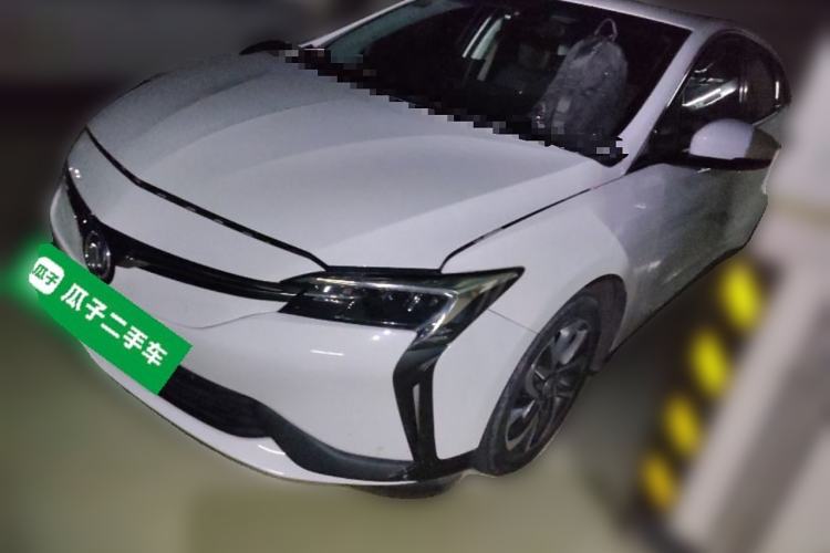 Used Buick Velite 6 2019 Connected Fashion Model