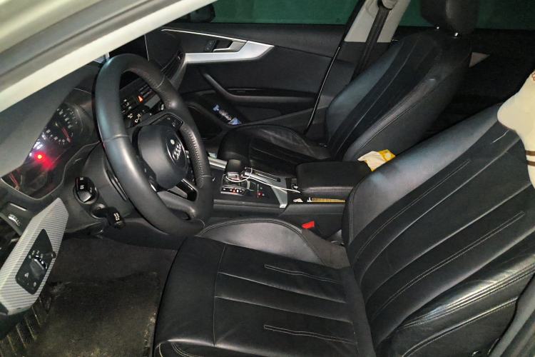 Used Audi A4L 2017 Plus 40 TFSI Fashion Model Left Front Seat