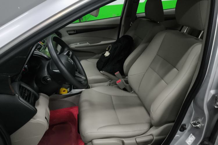 Used Honda City Classic 2012 1.5L manual Comfort version
