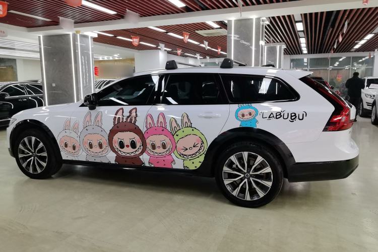 Used Volvo V90 2021 Cross Country B5 AWD Smart Range Edition Exterior 5