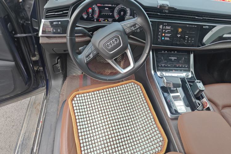 Used Audi Q7 2021 55 TFSI quattro S line Sport model