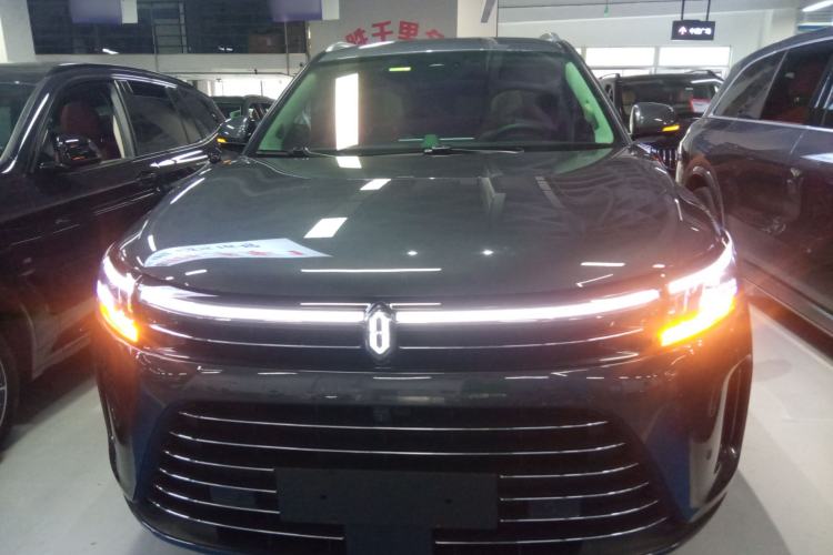 Used Hima AITO M7 2022 1.5T Four-Wheel Drive Luxury Edition Front