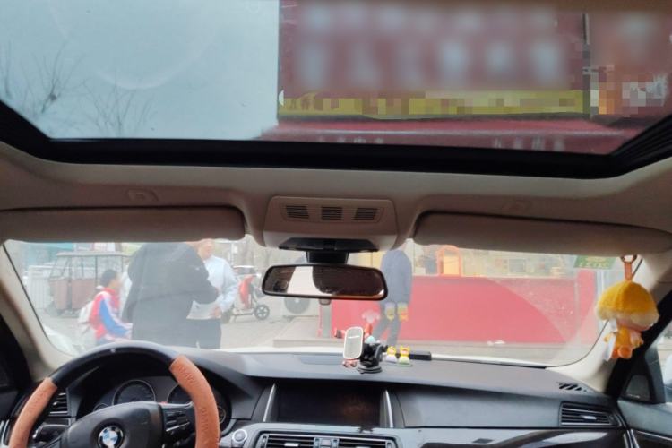 Used BMW 5 Series 2014 528Li Leading Model
