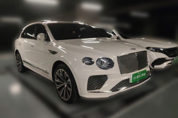 Used Bentley Bentayga Plug-in Hybrid 2021 3.0T PHEV Front Right 45 Deg