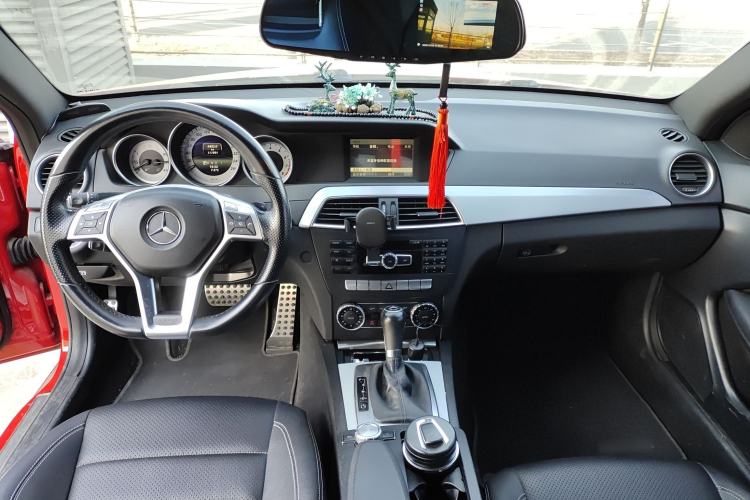 Used Mercedes-Benz C-Class 2013 C 180 Coupe Interior 2