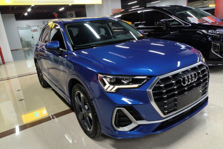 Used Audi Q3 2019 35 TFSI Fashion Dynamic Model
