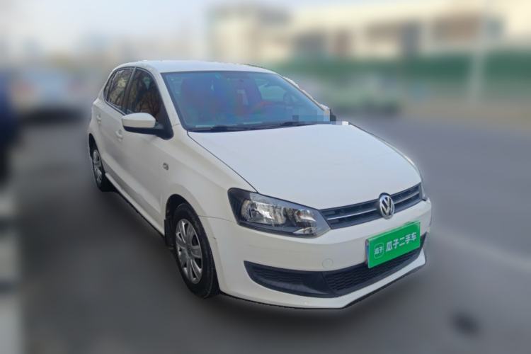 Used Volkswagen Polo 2011 1.4L Manual ZhiLe Edition Front Right 45 Deg