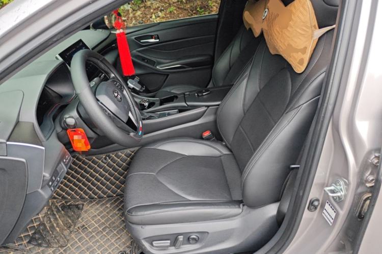 Used Toyota Avalon 2023 2.0L XLE Deluxe Edition
