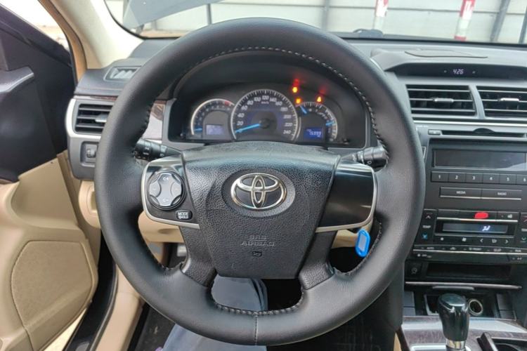 Used Toyota Camry 2016 2.0E 10th Anniversary Elite Edition