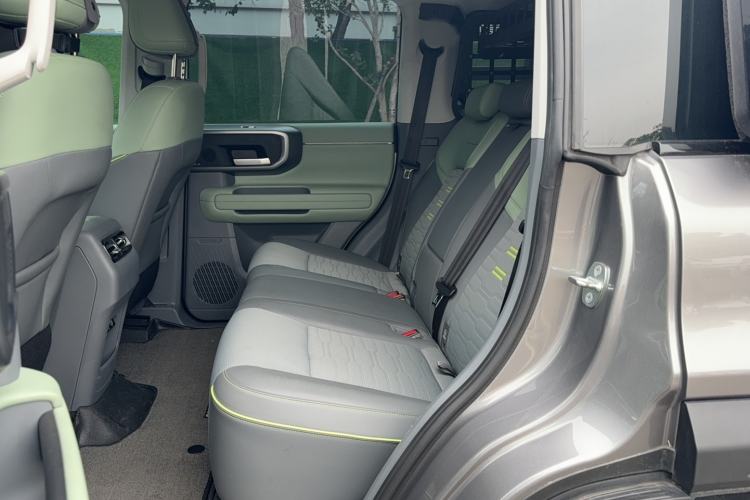 Used BAIC Off-Road BJ40 2024 2.0T All-New Blade Hero Edition Climber
