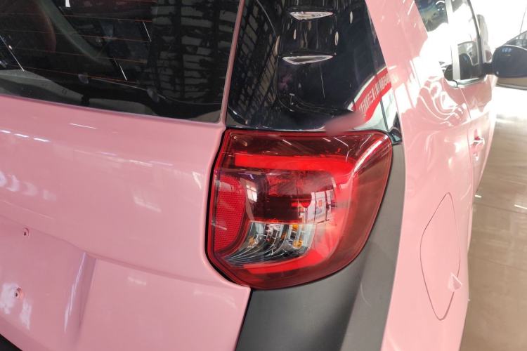 Used Chery Little Ant 2022 300 000 Yuan "Ant Fan" Edition "Extra Sweet" Version Lithium Iron Phosphate 29.2 kWh 30 kW 301 km