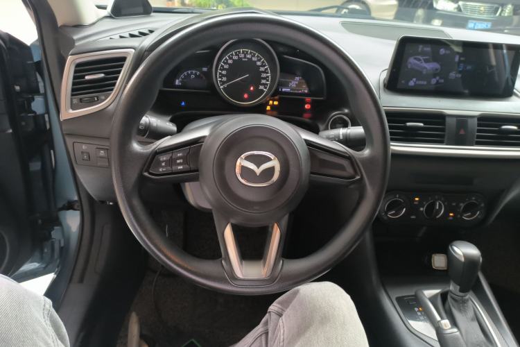Used Mazda 3 Axela 2017 Sedan 1.5L Automatic Comfort Model Emission Standard China V
