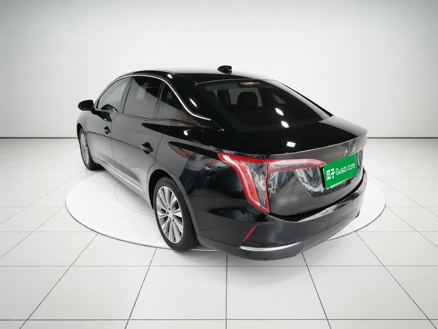 Hongqi E-QM5 2022 431 km Charge & Enjoy Edition — снимка 4